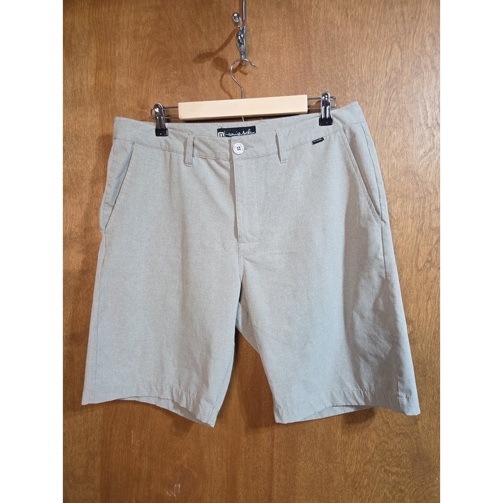 TravisMathew Golf Shorts Mens 34 Gray Performance Hybrid Stretch Flat Front